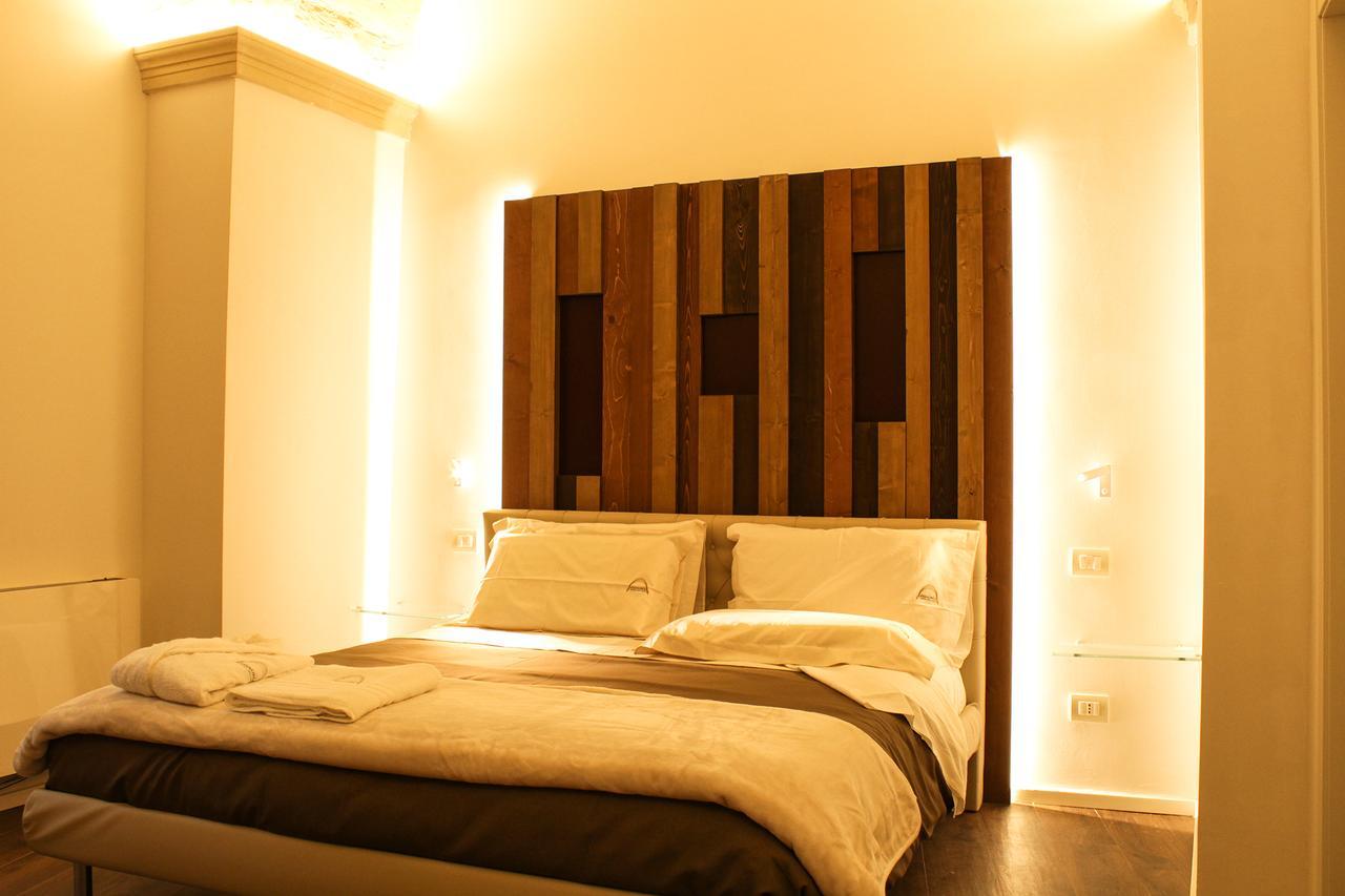 Bed and Breakfast Signuria Dimora Esclusiva Лечче Экстерьер фото