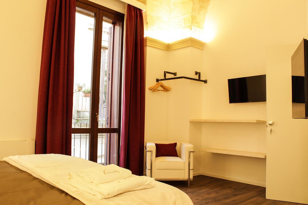 Bed and Breakfast Signuria Dimora Esclusiva Лечче Экстерьер фото
